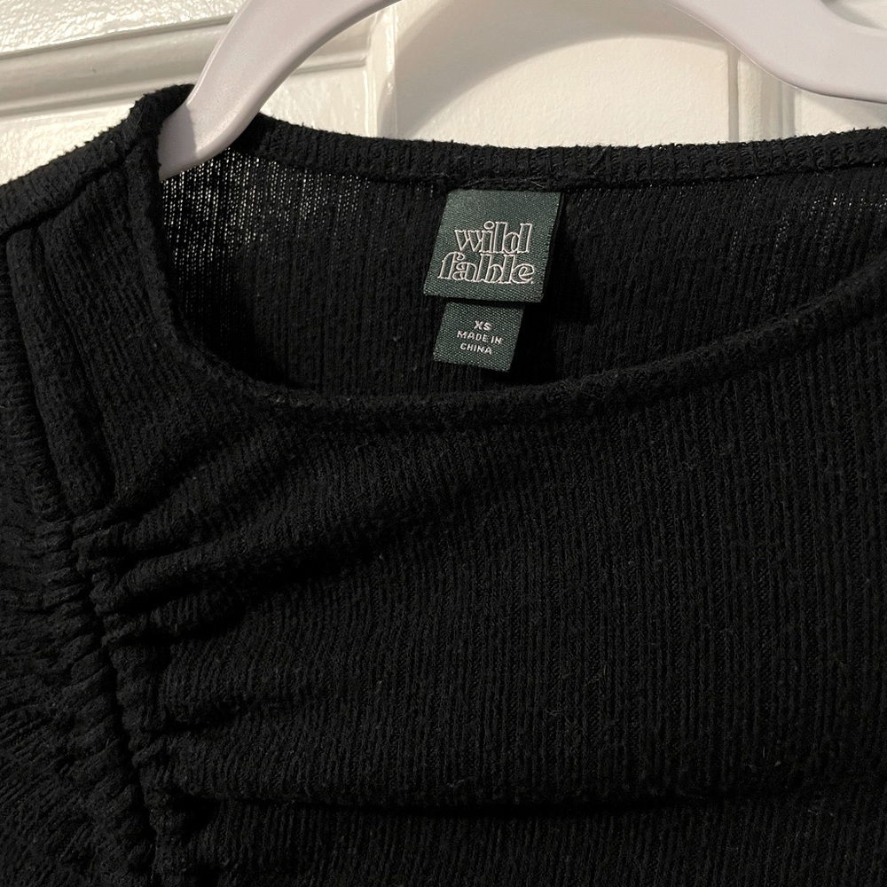 XS Wild Fable Black Cropped Drawstring Long Sleeve Top - Picture 3 of 5
